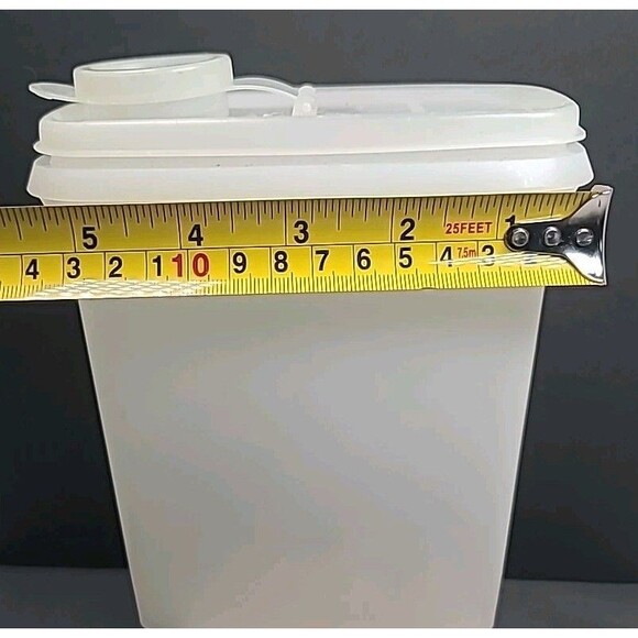 Vintage Tupperware White Store & Pour Storage Container 499-12 With Lid - Picture 2 of 8
